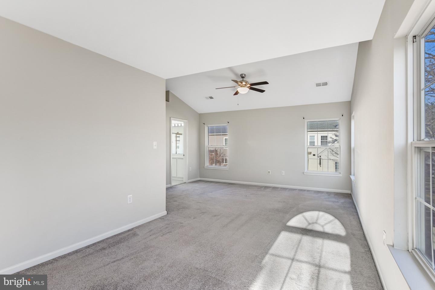 14615 CROWN HOLLOW CT, GAINESVILLE, Virginia 20155, 4 Bedrooms Bedrooms, ,3 BathroomsBathrooms,Residential,For sale,14615 CROWN HOLLOW CT,VAPW2106862 MLS # VAPW2106862