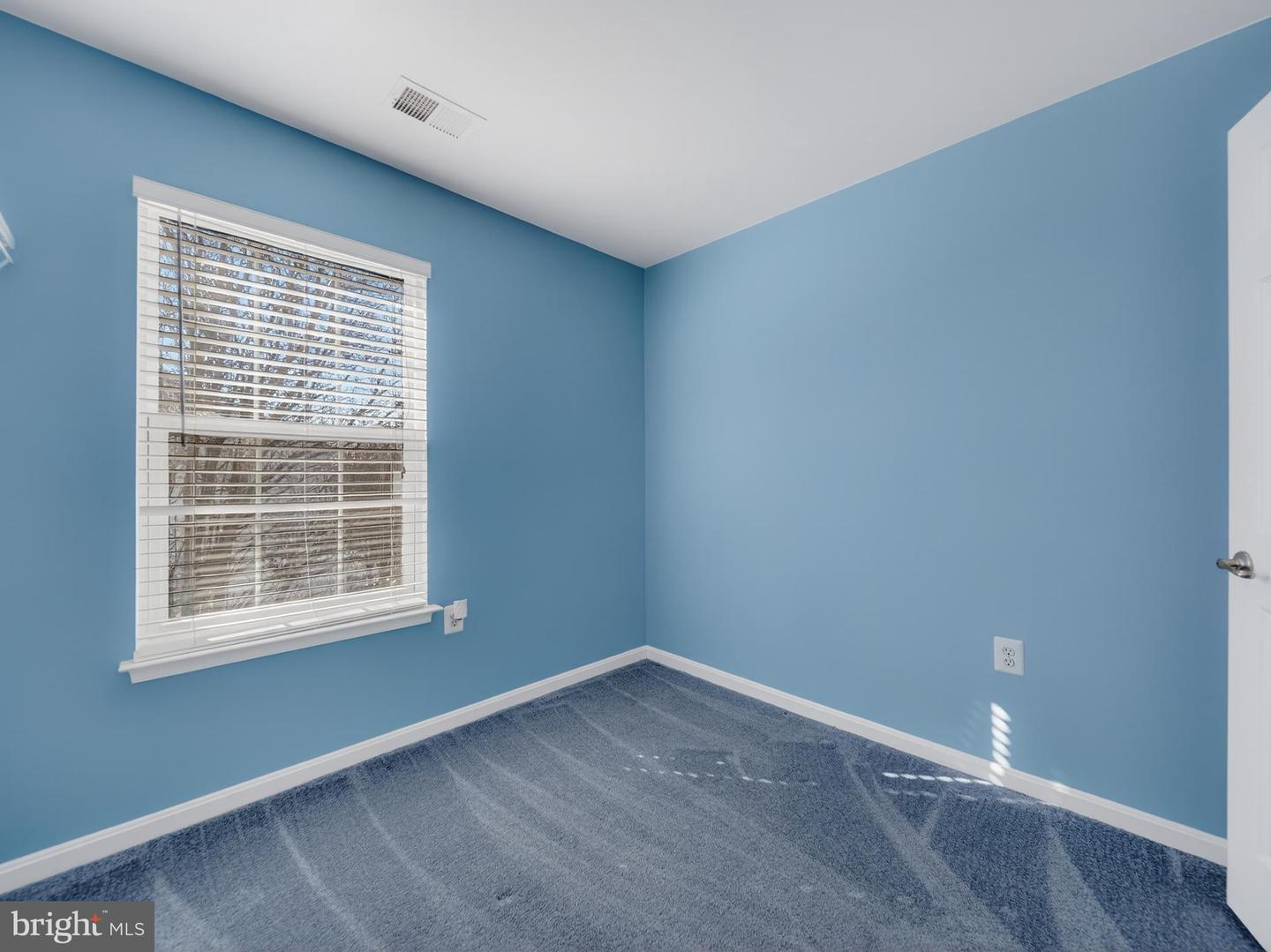 564 SPARKLEBERRY TER NE, LEESBURG, Virginia 20176, 3 Bedrooms Bedrooms, ,3 BathroomsBathrooms,Residential,For sale,564 SPARKLEBERRY TER NE,VALO2110426 MLS # VALO2110426