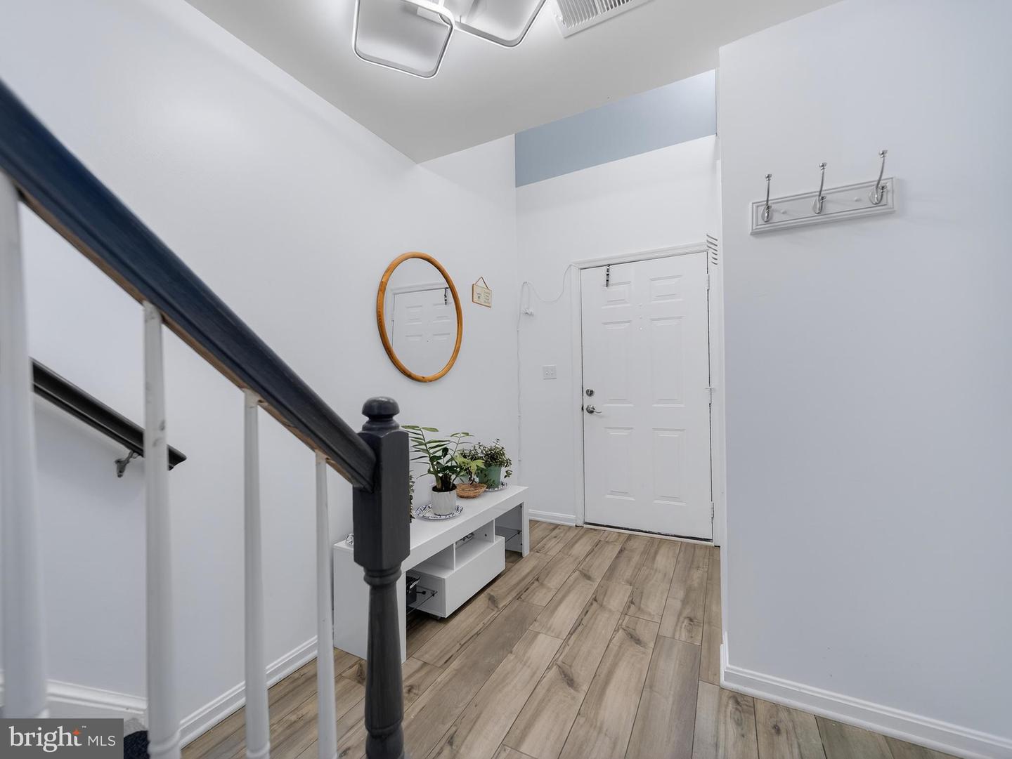 564 SPARKLEBERRY TER NE, LEESBURG, Virginia 20176, 3 Bedrooms Bedrooms, ,3 BathroomsBathrooms,Residential,For sale,564 SPARKLEBERRY TER NE,VALO2110426 MLS # VALO2110426