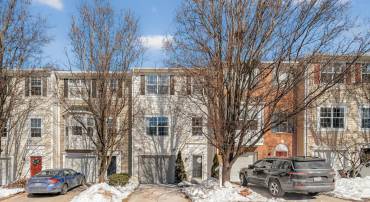 564 SPARKLEBERRY TER NE, LEESBURG, Virginia 20176, 3 Bedrooms Bedrooms, ,3 BathroomsBathrooms,Residential,For sale,564 SPARKLEBERRY TER NE,VALO2110426 MLS # VALO2110426