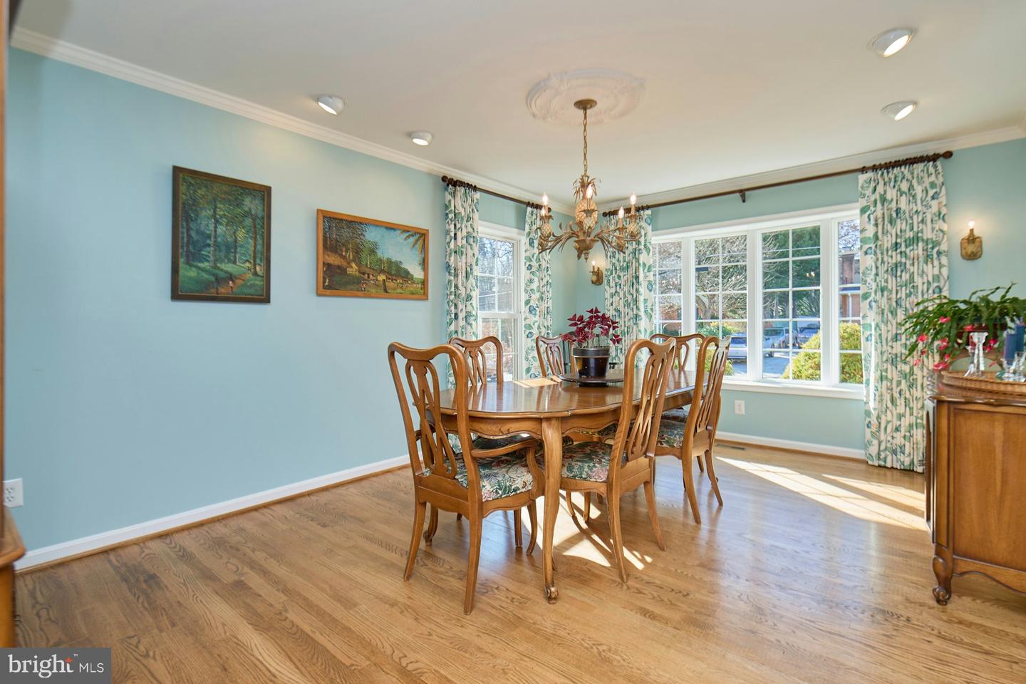 3032 CRANE DR, FALLS CHURCH, Virginia 22042, 3 Bedrooms Bedrooms, ,3 BathroomsBathrooms,Residential,For sale,3032 CRANE DR,VAFX2278504 MLS # VAFX2278504