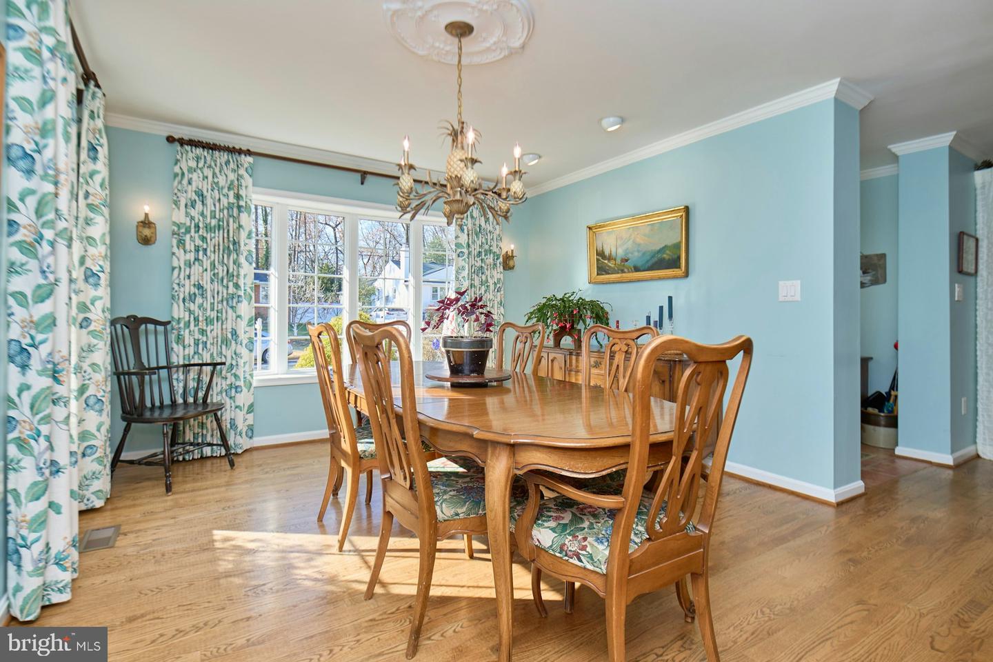 3032 CRANE DR, FALLS CHURCH, Virginia 22042, 3 Bedrooms Bedrooms, ,3 BathroomsBathrooms,Residential,For sale,3032 CRANE DR,VAFX2278504 MLS # VAFX2278504