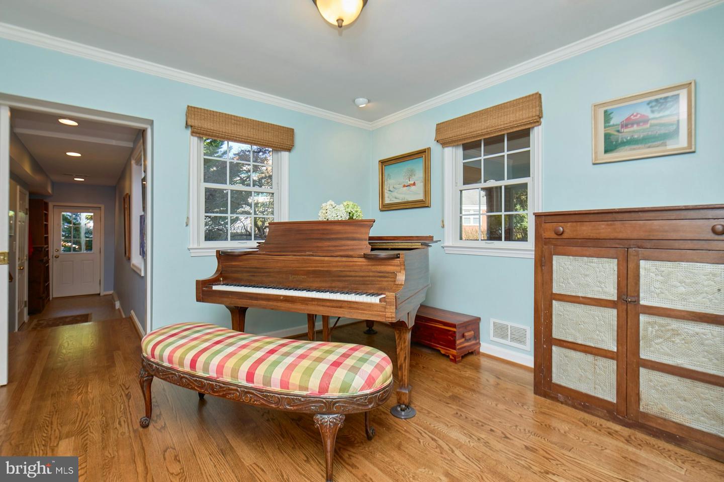 3032 CRANE DR, FALLS CHURCH, Virginia 22042, 3 Bedrooms Bedrooms, ,3 BathroomsBathrooms,Residential,For sale,3032 CRANE DR,VAFX2278504 MLS # VAFX2278504