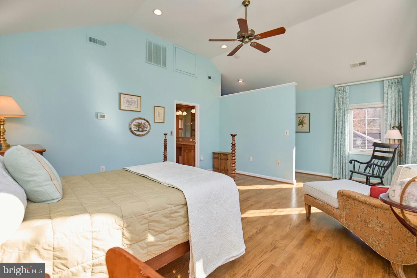 3032 CRANE DR, FALLS CHURCH, Virginia 22042, 3 Bedrooms Bedrooms, ,3 BathroomsBathrooms,Residential,For sale,3032 CRANE DR,VAFX2278504 MLS # VAFX2278504