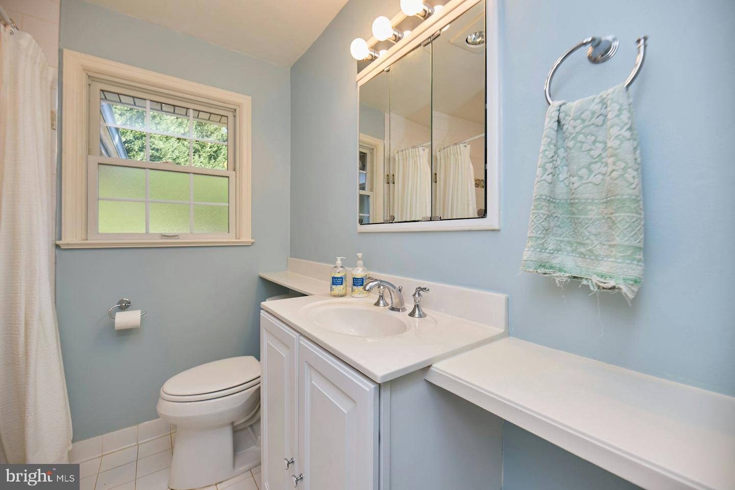 3032 CRANE DR, FALLS CHURCH, Virginia 22042, 3 Bedrooms Bedrooms, ,3 BathroomsBathrooms,Residential,For sale,3032 CRANE DR,VAFX2278504 MLS # VAFX2278504