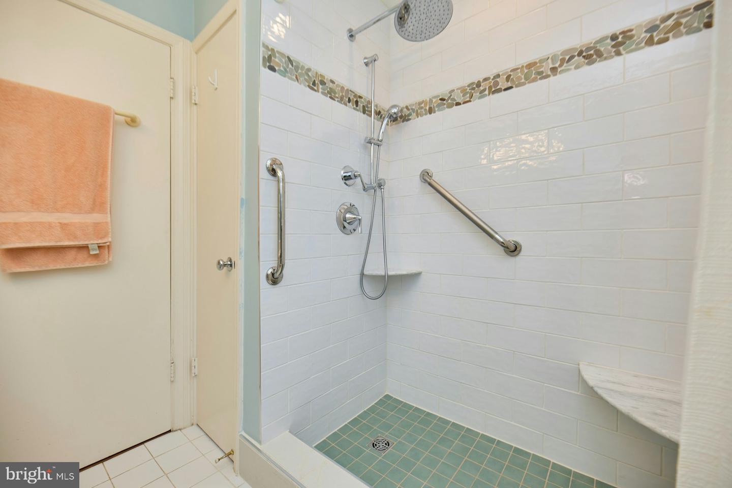 3032 CRANE DR, FALLS CHURCH, Virginia 22042, 3 Bedrooms Bedrooms, ,3 BathroomsBathrooms,Residential,For sale,3032 CRANE DR,VAFX2278504 MLS # VAFX2278504