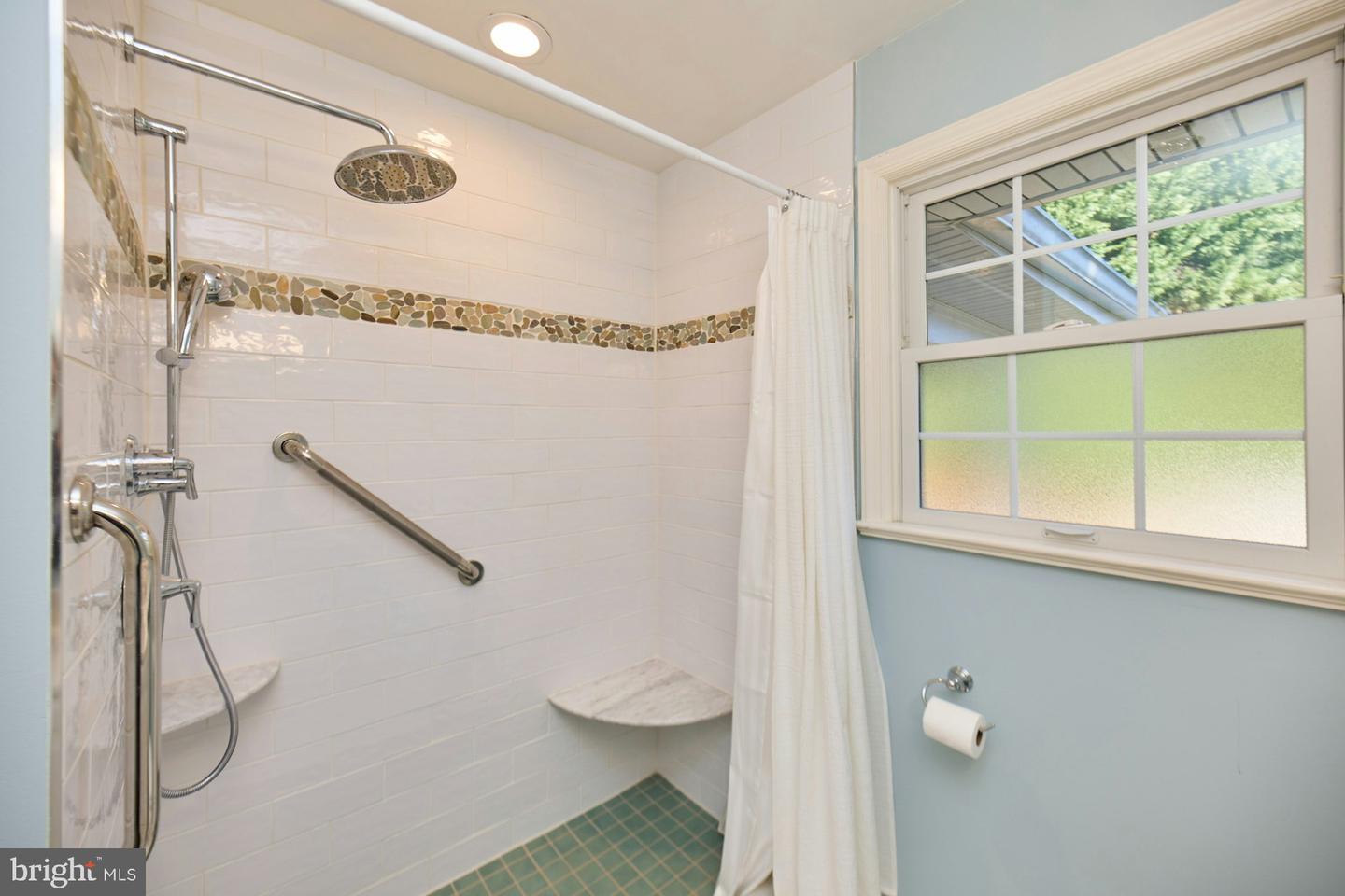 3032 CRANE DR, FALLS CHURCH, Virginia 22042, 3 Bedrooms Bedrooms, ,3 BathroomsBathrooms,Residential,For sale,3032 CRANE DR,VAFX2278504 MLS # VAFX2278504