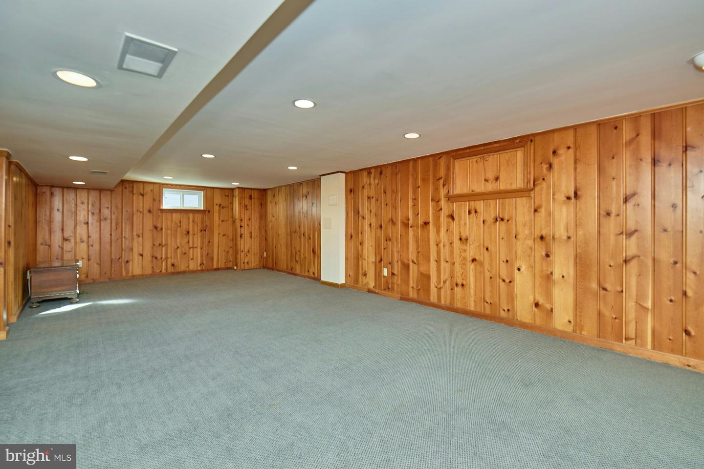 3032 CRANE DR, FALLS CHURCH, Virginia 22042, 3 Bedrooms Bedrooms, ,3 BathroomsBathrooms,Residential,For sale,3032 CRANE DR,VAFX2278504 MLS # VAFX2278504