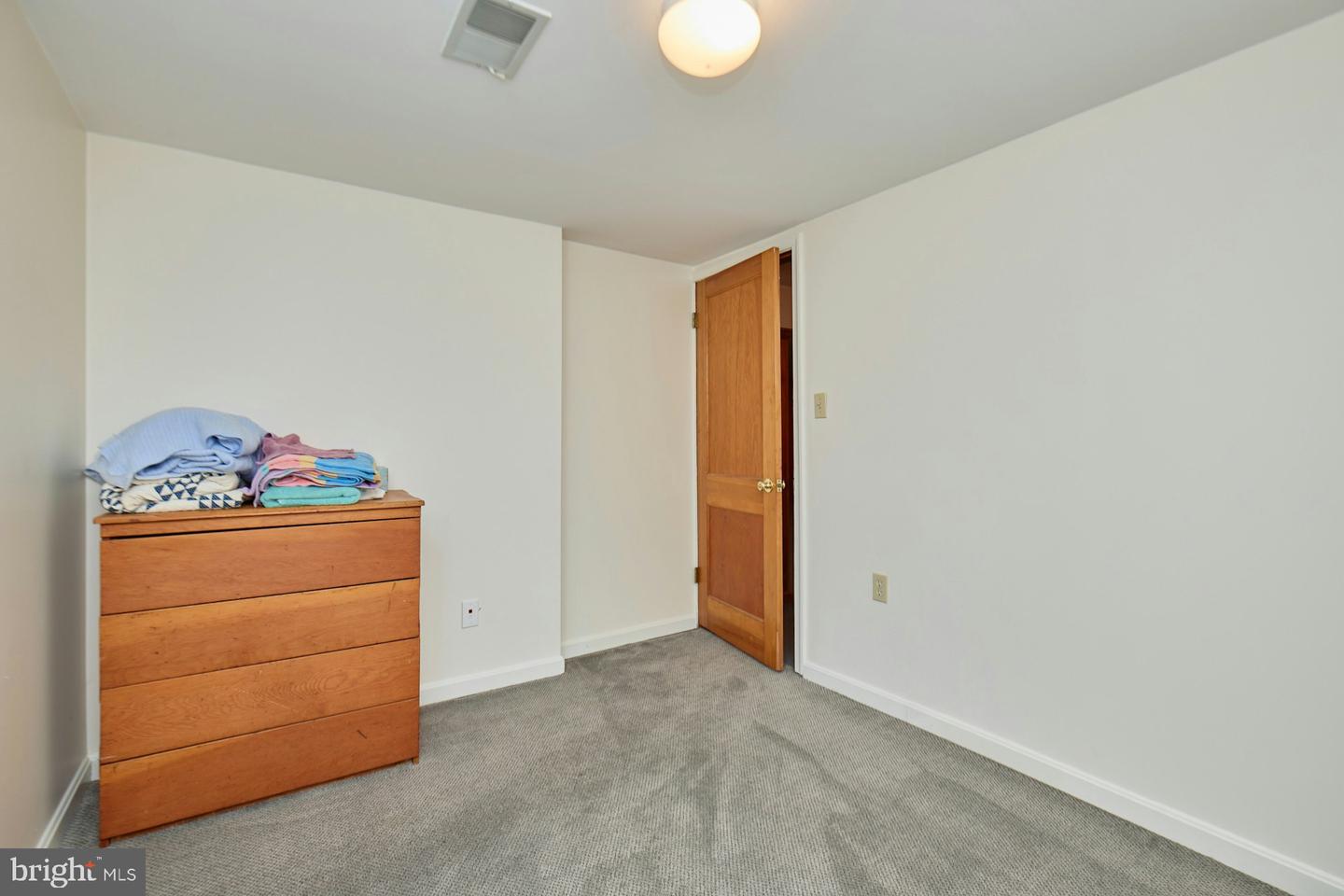 3032 CRANE DR, FALLS CHURCH, Virginia 22042, 3 Bedrooms Bedrooms, ,3 BathroomsBathrooms,Residential,For sale,3032 CRANE DR,VAFX2278504 MLS # VAFX2278504