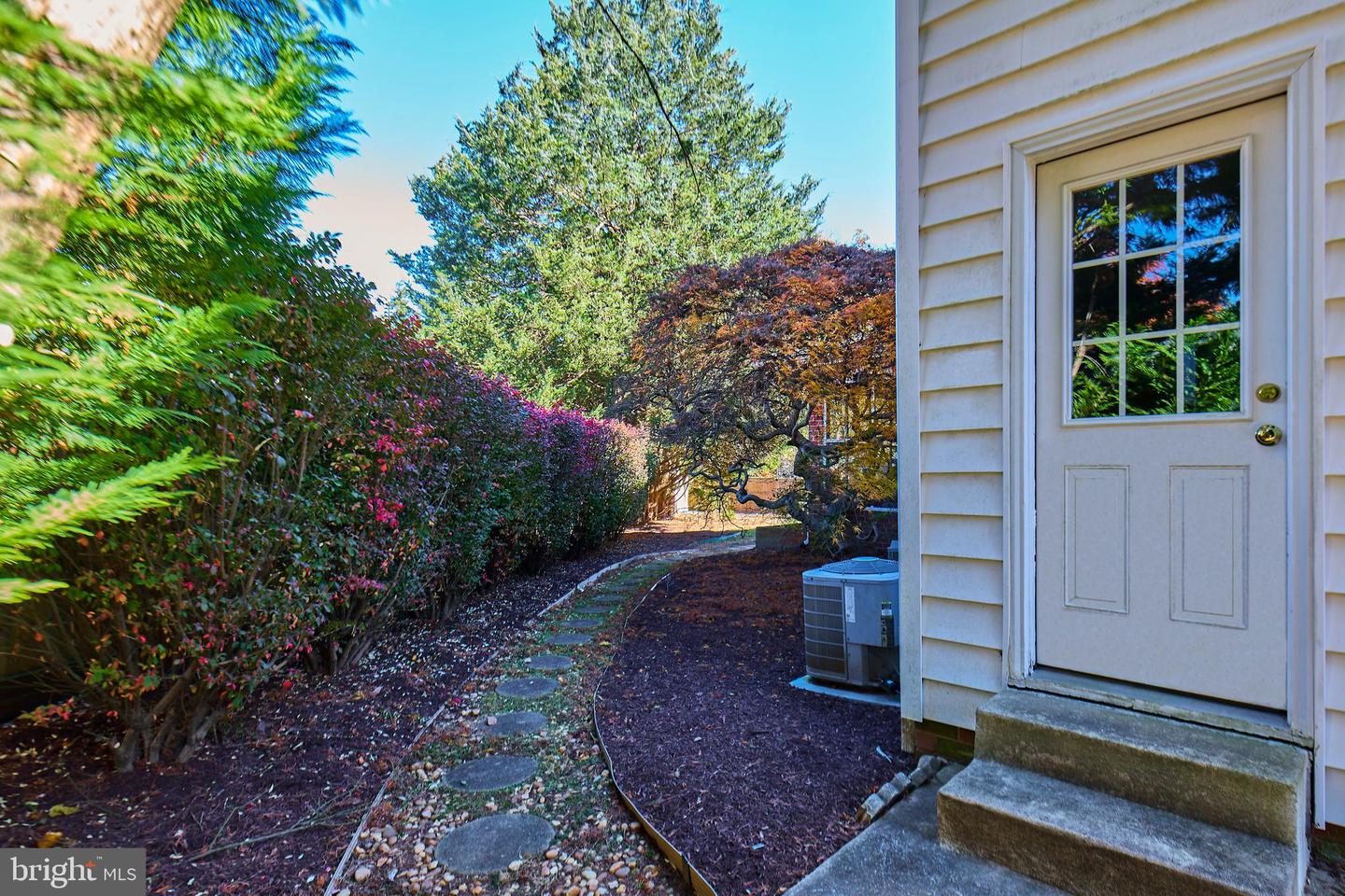 3032 CRANE DR, FALLS CHURCH, Virginia 22042, 3 Bedrooms Bedrooms, ,3 BathroomsBathrooms,Residential,For sale,3032 CRANE DR,VAFX2278504 MLS # VAFX2278504