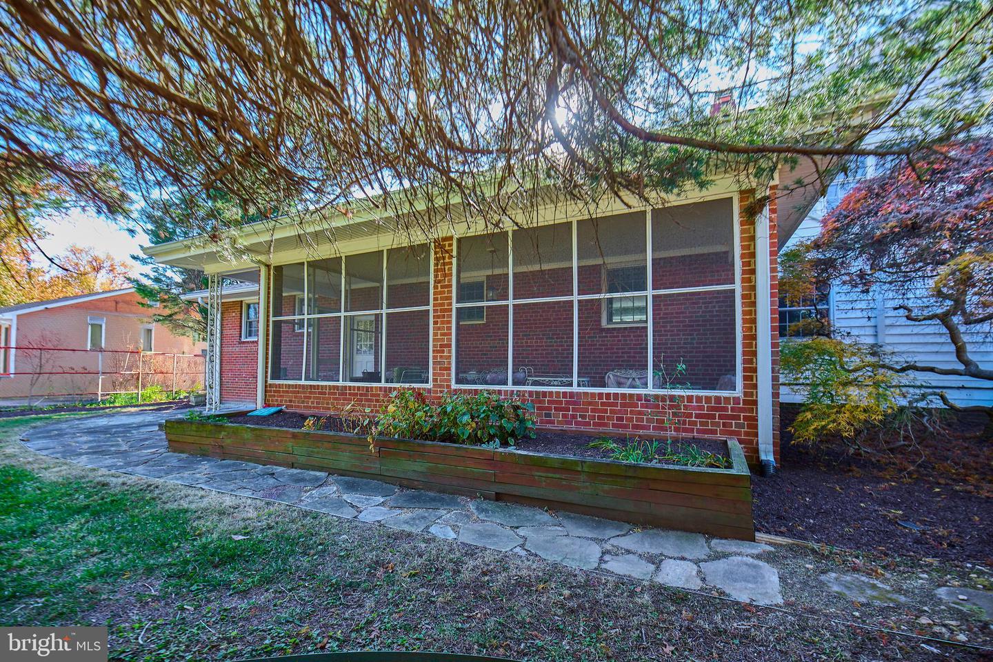 3032 CRANE DR, FALLS CHURCH, Virginia 22042, 3 Bedrooms Bedrooms, ,3 BathroomsBathrooms,Residential,For sale,3032 CRANE DR,VAFX2278504 MLS # VAFX2278504