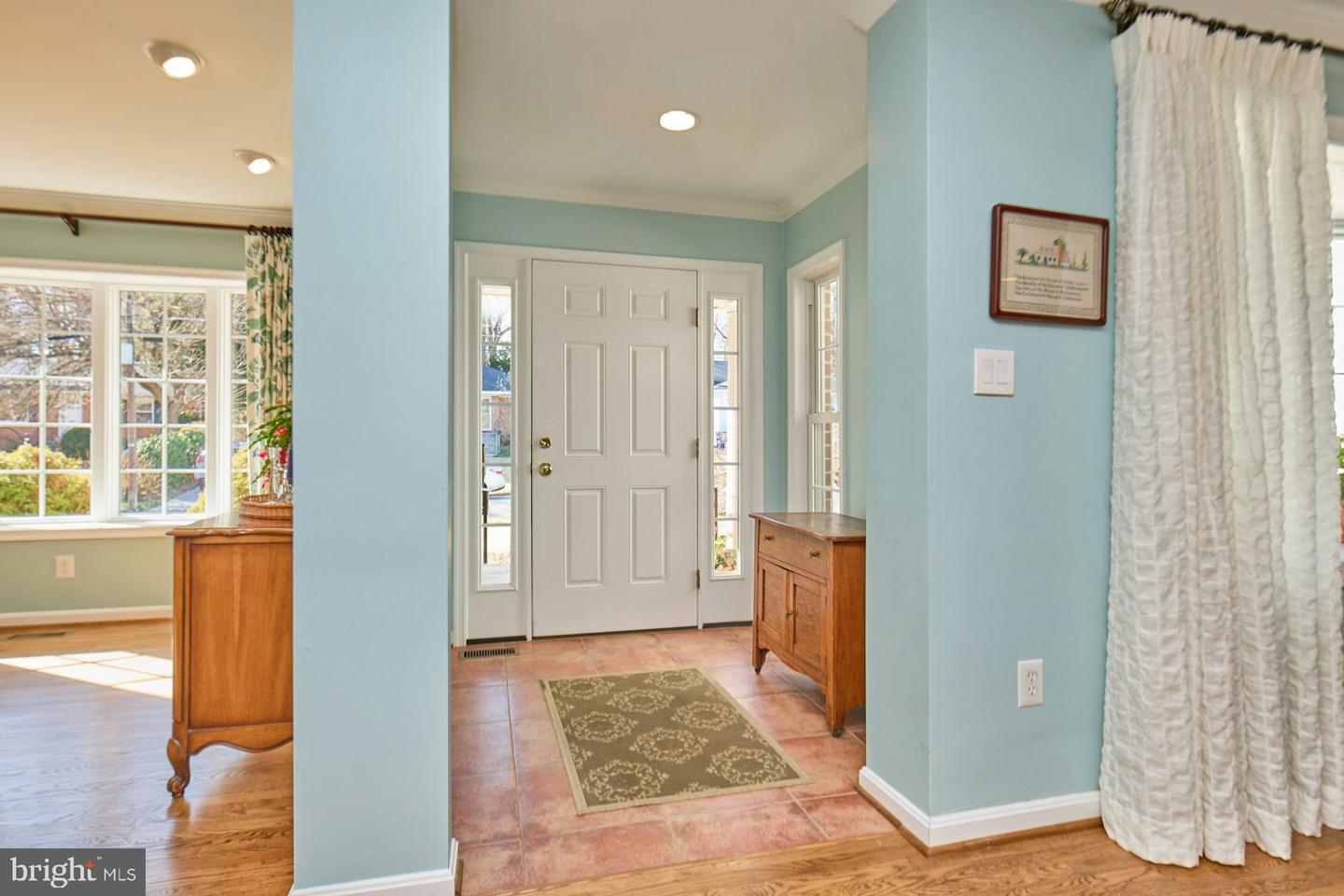 3032 CRANE DR, FALLS CHURCH, Virginia 22042, 3 Bedrooms Bedrooms, ,3 BathroomsBathrooms,Residential,For sale,3032 CRANE DR,VAFX2278504 MLS # VAFX2278504