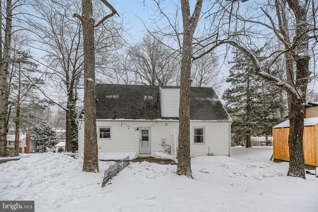 323 BURMAN LN, FREDERICKSBURG, Virginia 22407, 3 Bedrooms Bedrooms, ,2 BathroomsBathrooms,Residential,323 BURMAN LN,VASP2039006 MLS # VASP2039006