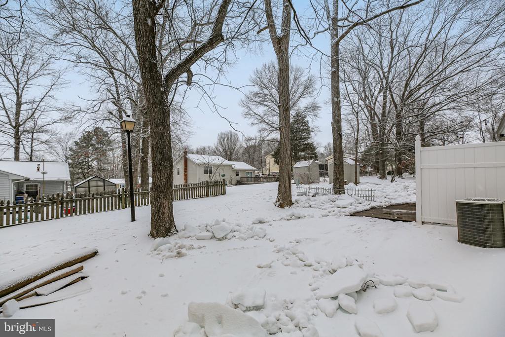 323 BURMAN LN, FREDERICKSBURG, Virginia 22407, 3 Bedrooms Bedrooms, ,2 BathroomsBathrooms,Residential,323 BURMAN LN,VASP2039006 MLS # VASP2039006