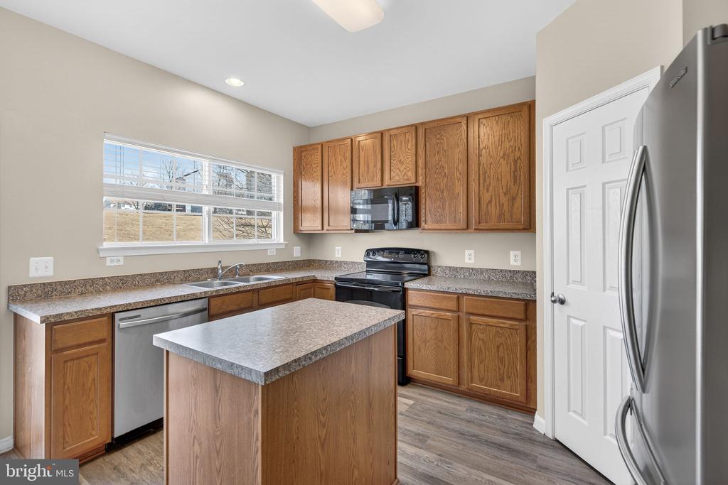 2013 GOLD FINCH DR, CULPEPER, Virginia 22701, 4 Bedrooms Bedrooms, ,3 BathroomsBathrooms,Residential,2013 GOLD FINCH DR,VACU2012646 MLS # VACU2012646