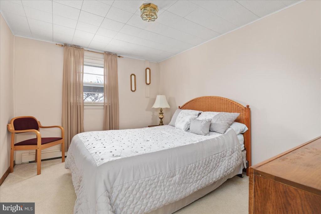 6670 KELLY RD, WARRENTON, Virginia, 5 Bedrooms Bedrooms, ,3 BathroomsBathrooms,Residential,6670 KELLY RD,VAFQ2020534 MLS # VAFQ2020534