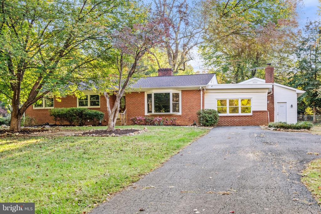 6741 MAXWELL AVE, WARRENTON, Virginia, 3 Bedrooms Bedrooms, ,2 BathroomsBathrooms,Residential,6741 MAXWELL AVE,VAFQ2020596 MLS # VAFQ2020596