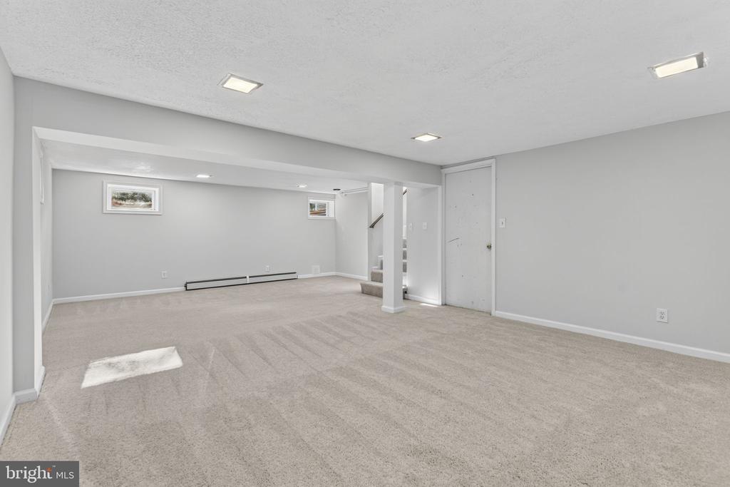 6741 MAXWELL AVE, WARRENTON, Virginia, 3 Bedrooms Bedrooms, ,2 BathroomsBathrooms,Residential,6741 MAXWELL AVE,VAFQ2020596 MLS # VAFQ2020596