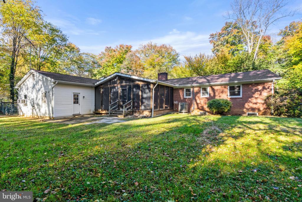 6741 MAXWELL AVE, WARRENTON, Virginia, 3 Bedrooms Bedrooms, ,2 BathroomsBathrooms,Residential,6741 MAXWELL AVE,VAFQ2020596 MLS # VAFQ2020596