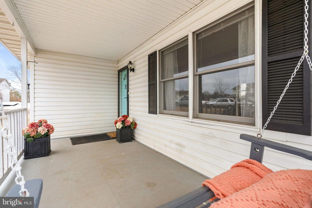 1524 KESTRAL CT, CULPEPER, Virginia 22701, 3 Bedrooms Bedrooms, ,2 BathroomsBathrooms,Residential,1524 KESTRAL CT,VACU2012692 MLS # VACU2012692