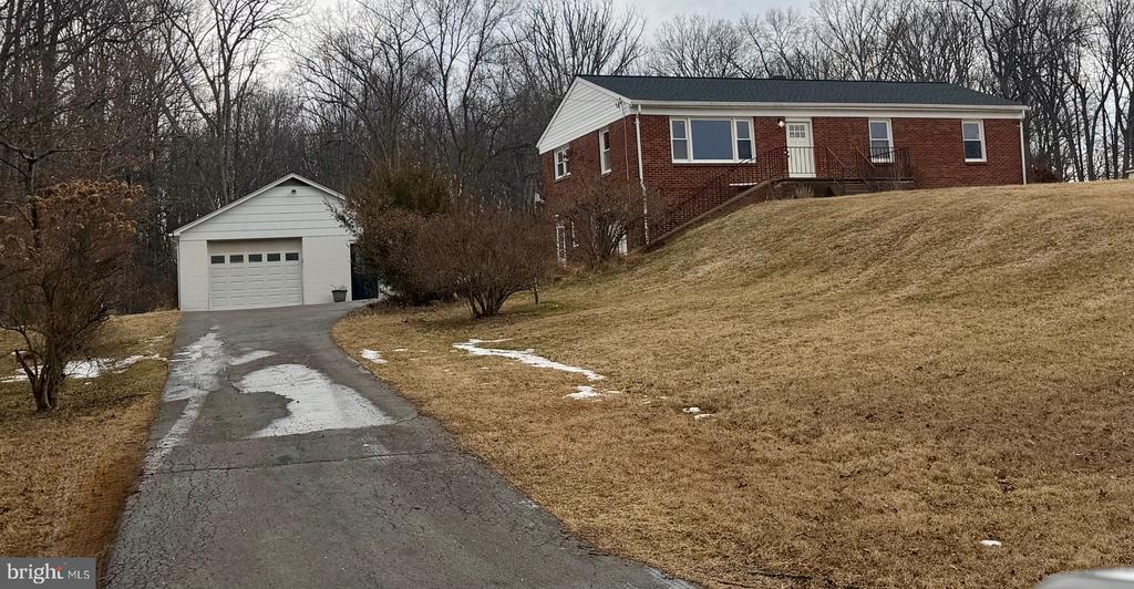 15488 BRUCES LANE, CULPEPER, Virginia 22701, 4 Bedrooms Bedrooms, ,2 BathroomsBathrooms,Residential,15488 BRUCES LANE,VACU2012696 MLS # VACU2012696