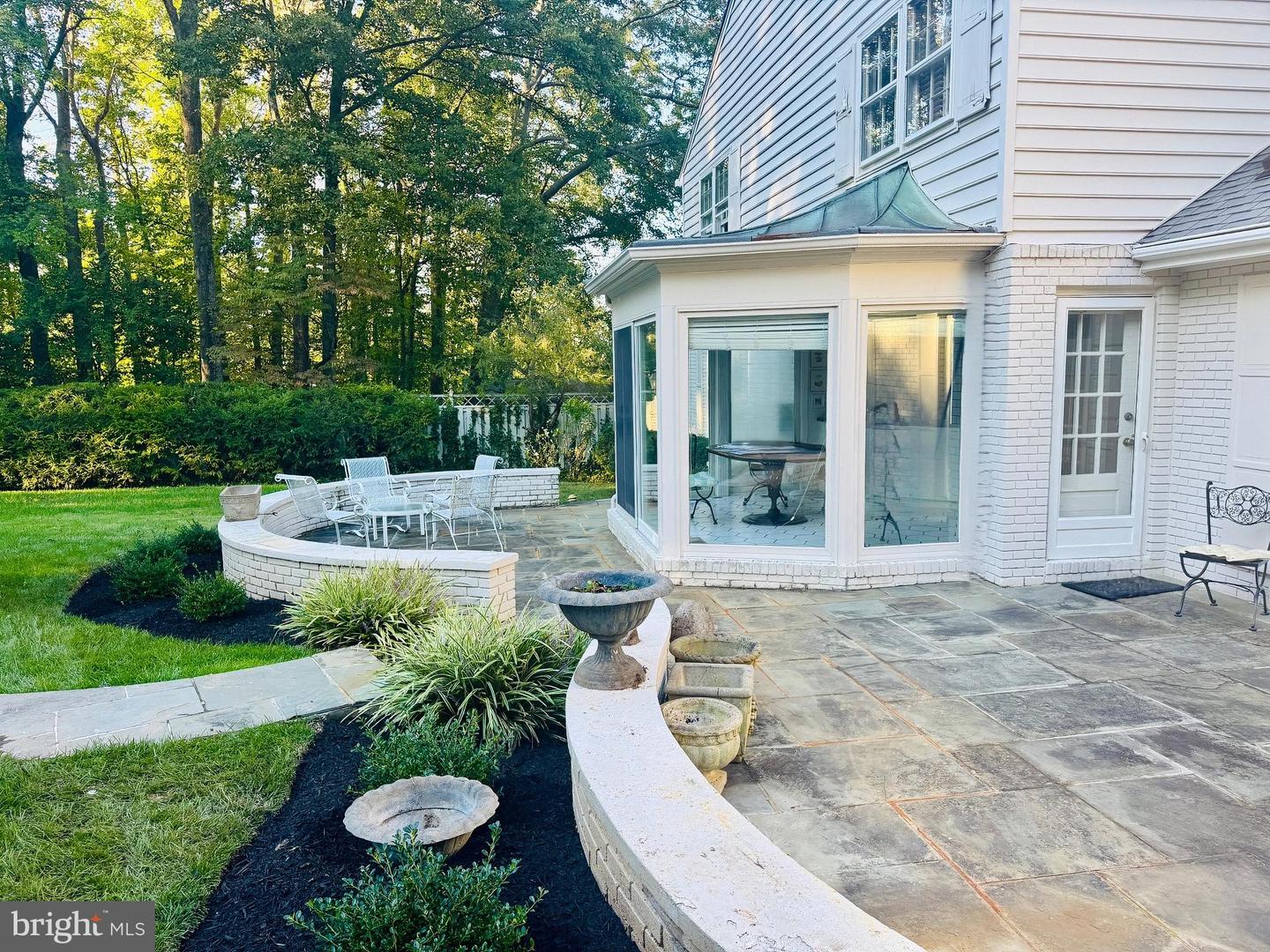 8801 LYNNHURST DR, FAIRFAX, Virginia 22031, 5 Bedrooms Bedrooms, 16 Rooms Rooms,3 BathroomsBathrooms,Residential,For sale,8801 LYNNHURST DR,VAFX2279422 MLS # VAFX2279422