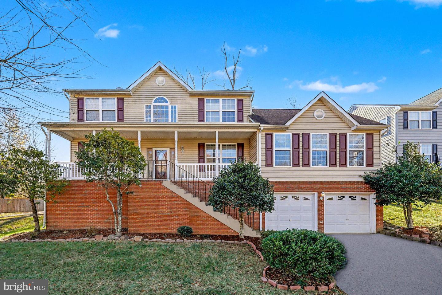 51 WOODLEIGH LN, STAFFORD, Virginia 22556, 5 Bedrooms Bedrooms, ,3 BathroomsBathrooms,Residential,For sale,51 WOODLEIGH LN,VAST2044480 MLS # VAST2044480