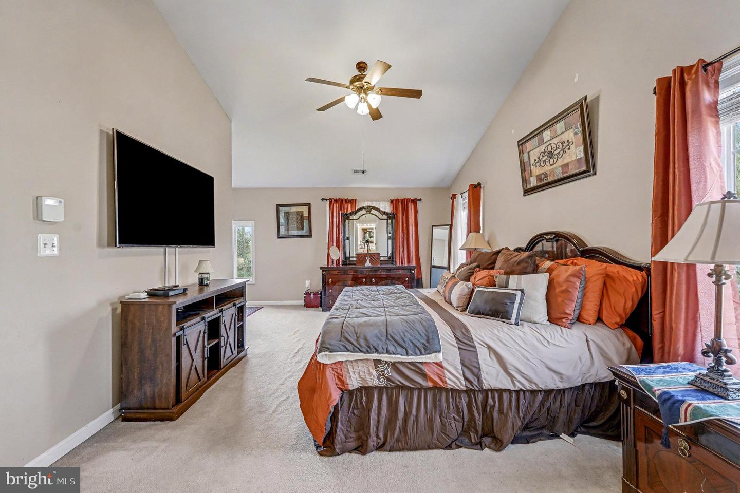 51 WOODLEIGH LN, STAFFORD, Virginia 22556, 5 Bedrooms Bedrooms, ,3 BathroomsBathrooms,Residential,For sale,51 WOODLEIGH LN,VAST2044480 MLS # VAST2044480