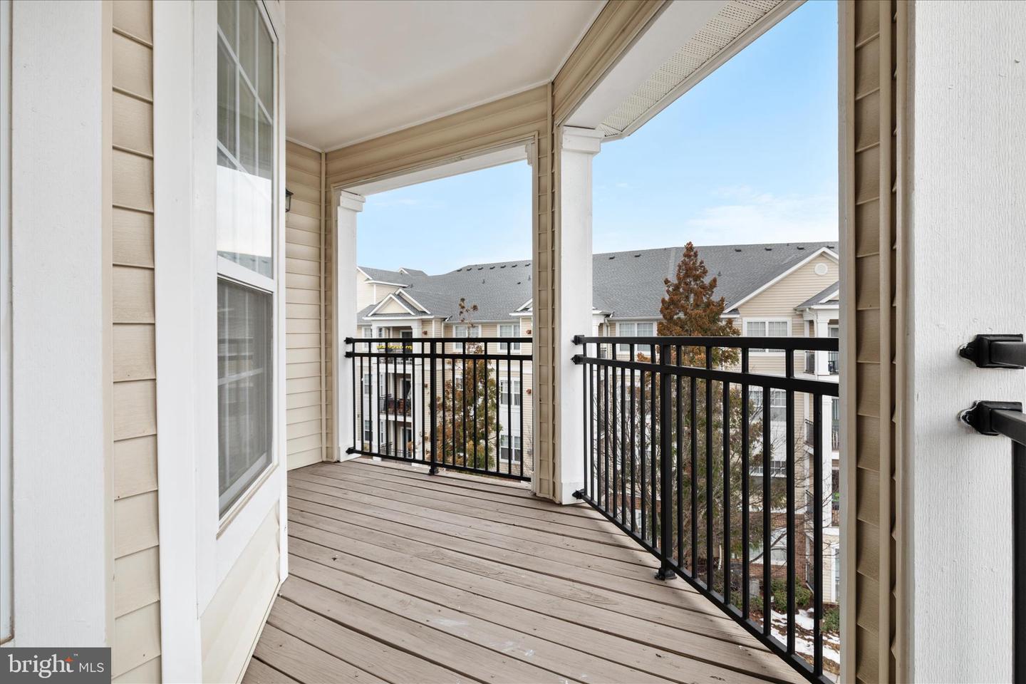 12933 CENTRE PARK CIR #406, HERNDON, Virginia 20171, 1 Bedroom Bedrooms, ,1 BathroomBathrooms,Residential,For sale,12933 CENTRE PARK CIR #406,VAFX2282732 MLS # VAFX2282732