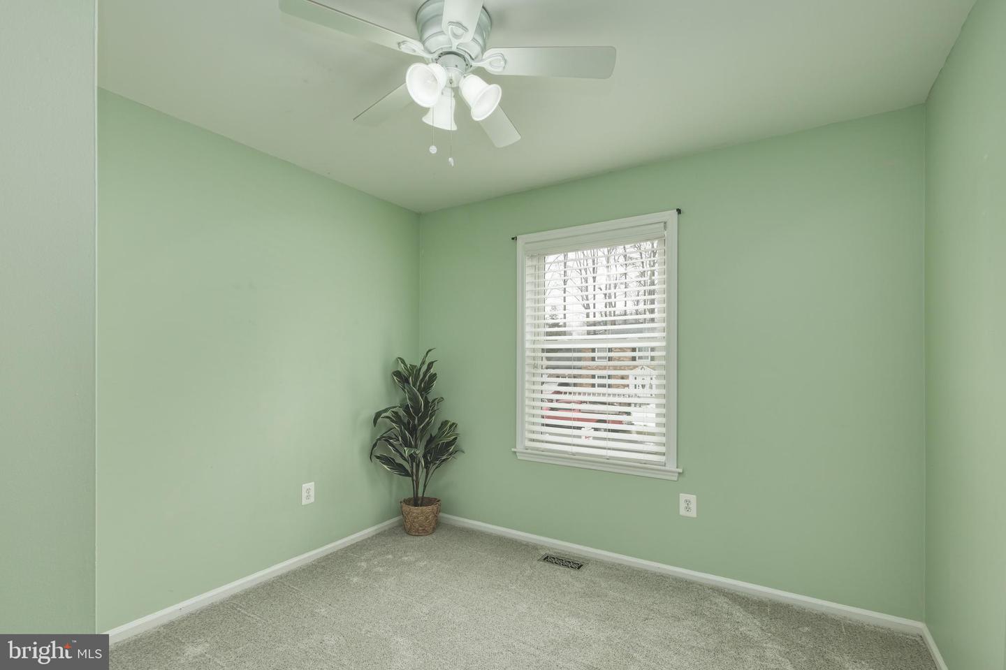 4073 TARPON LN, WOODBRIDGE, Virginia 22193, 3 Bedrooms Bedrooms, ,2 BathroomsBathrooms,Residential,For sale,4073 TARPON LN,VAPW2109272 MLS # VAPW2109272