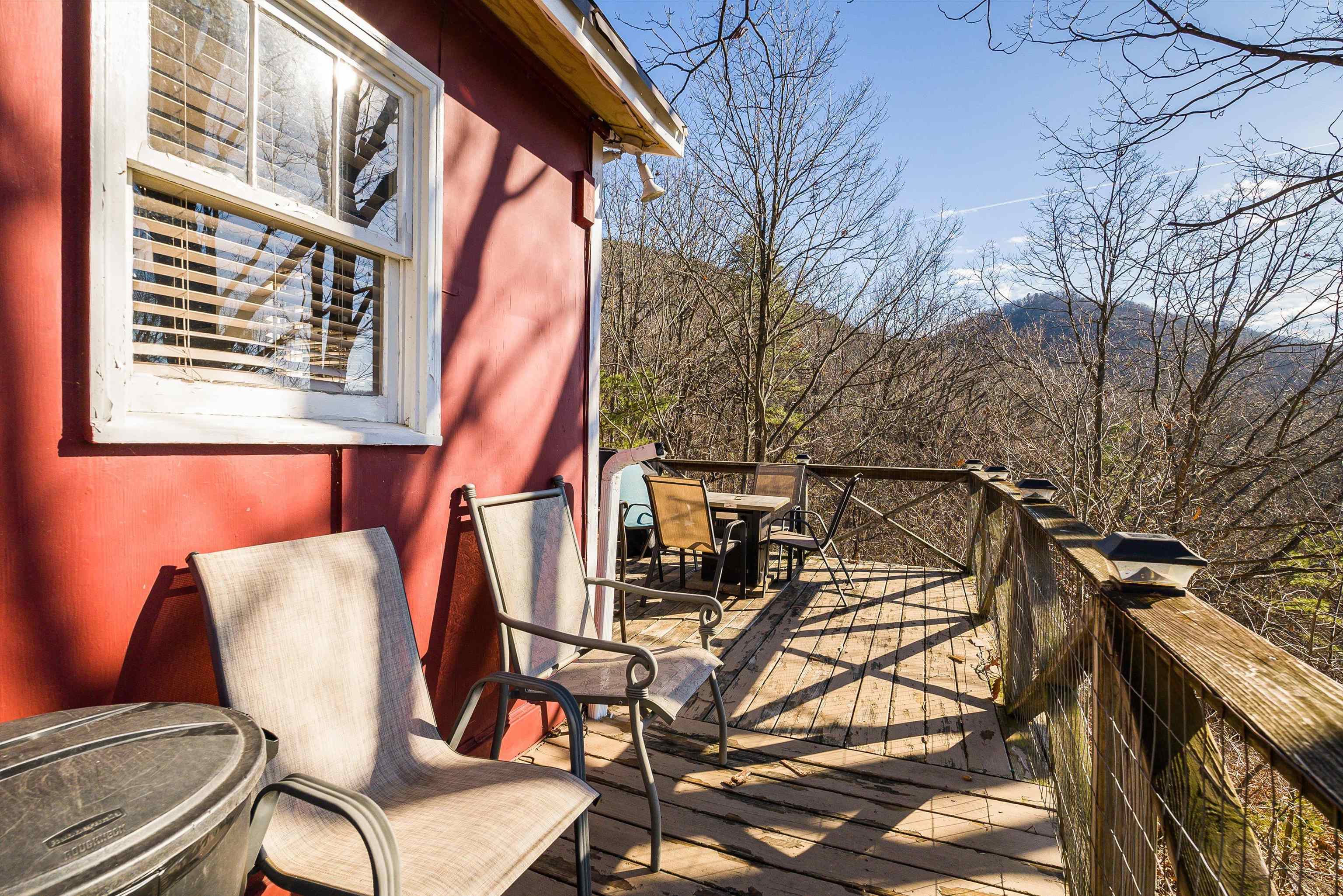 755 WILDWOOD LN, SHENANDOAH, Virginia 22849, 1 Bedroom Bedrooms, ,1 BathroomBathrooms,Residential,755 WILDWOOD LN,672071 MLS # 672071