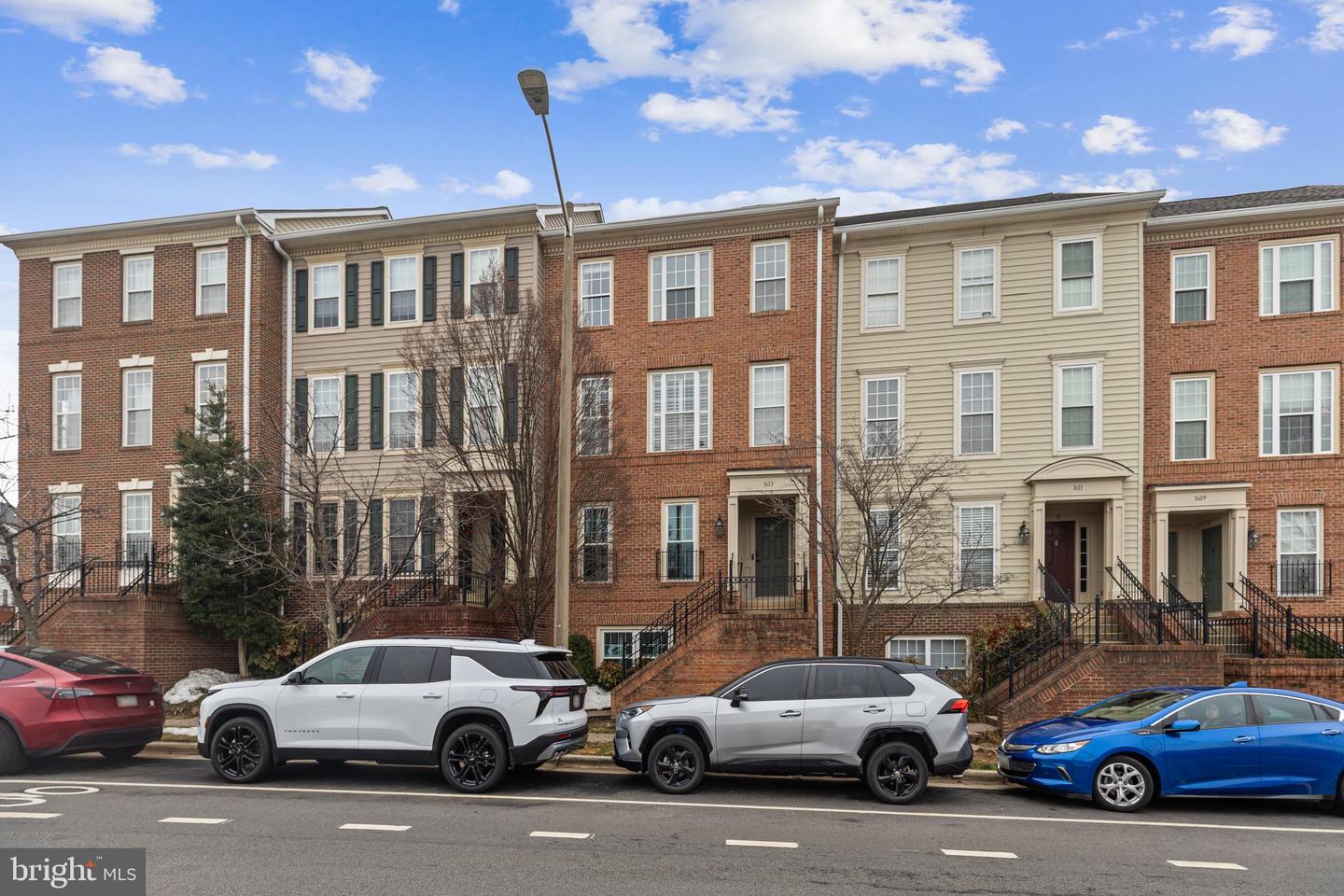 1613 POTOMAC GREENS DR #A, ALEXANDRIA, Virginia 22314, 2 Bedrooms Bedrooms, ,2 BathroomsBathrooms,Residential,For sale,1613 POTOMAC GREENS DR #A,VAAX2052606 MLS # VAAX2052606