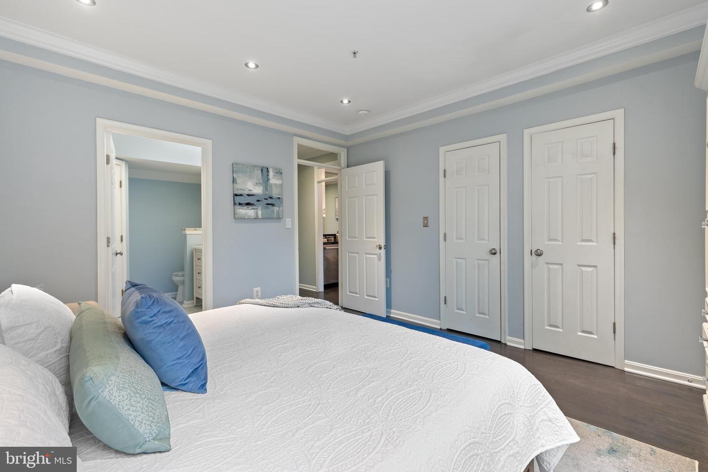 1613 POTOMAC GREENS DR #A, ALEXANDRIA, Virginia 22314, 2 Bedrooms Bedrooms, ,2 BathroomsBathrooms,Residential,For sale,1613 POTOMAC GREENS DR #A,VAAX2052606 MLS # VAAX2052606