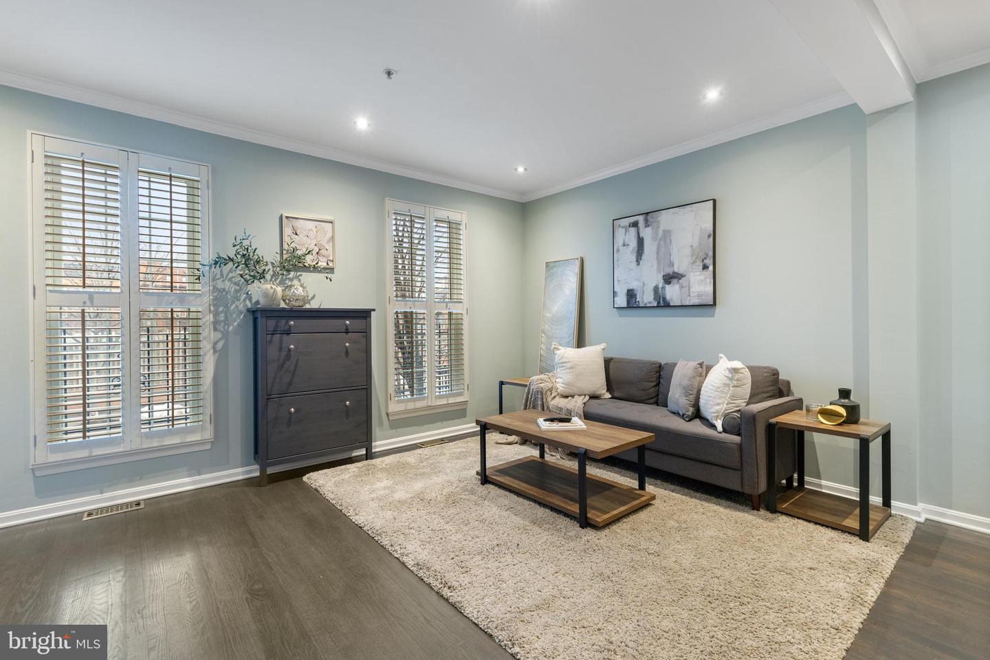 1613 POTOMAC GREENS DR #A, ALEXANDRIA, Virginia 22314, 2 Bedrooms Bedrooms, ,2 BathroomsBathrooms,Residential,For sale,1613 POTOMAC GREENS DR #A,VAAX2052606 MLS # VAAX2052606