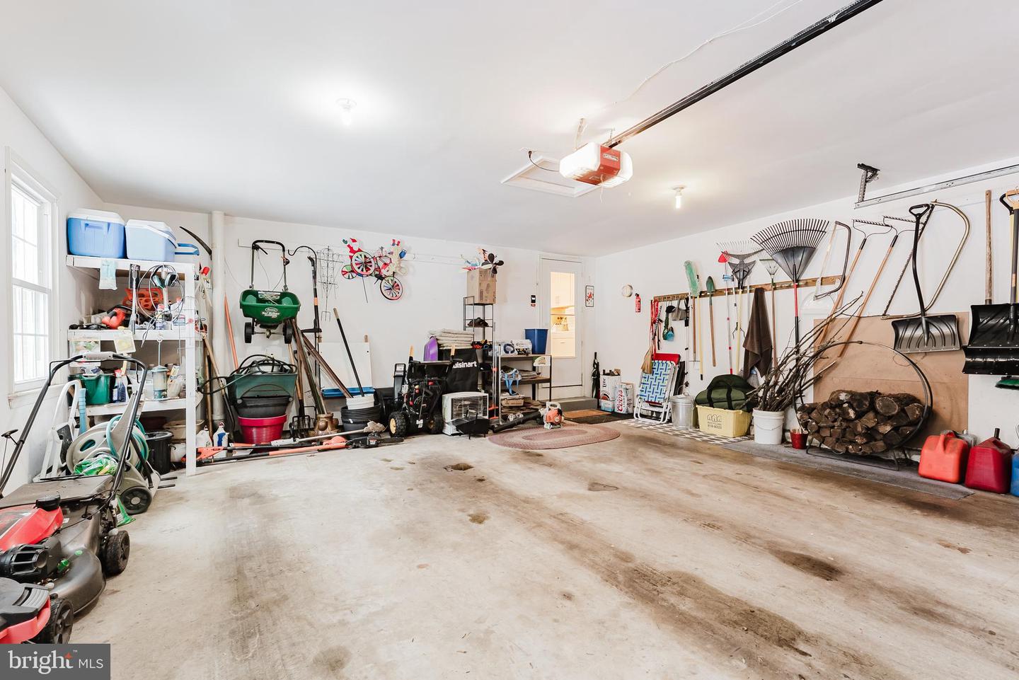 11410 OCTAGON CT, FAIRFAX, Virginia 22030, 5 Bedrooms Bedrooms, ,2 BathroomsBathrooms,Residential,For sale,11410 OCTAGON CT,VAFX2283210 MLS # VAFX2283210