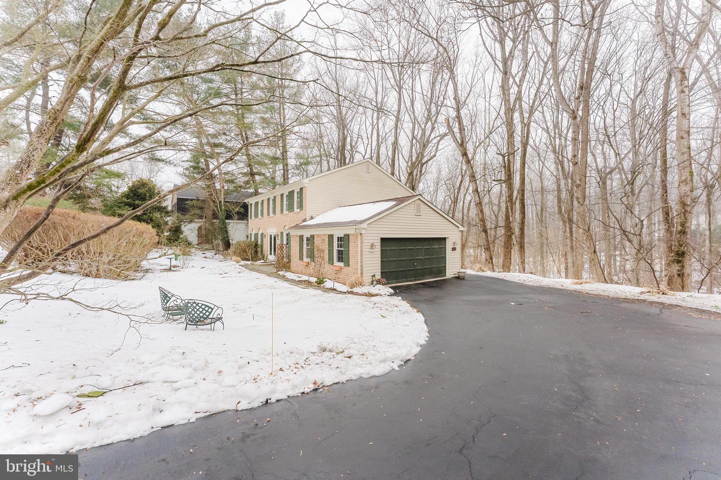 11410 OCTAGON CT, FAIRFAX, Virginia 22030, 5 Bedrooms Bedrooms, ,2 BathroomsBathrooms,Residential,For sale,11410 OCTAGON CT,VAFX2283210 MLS # VAFX2283210