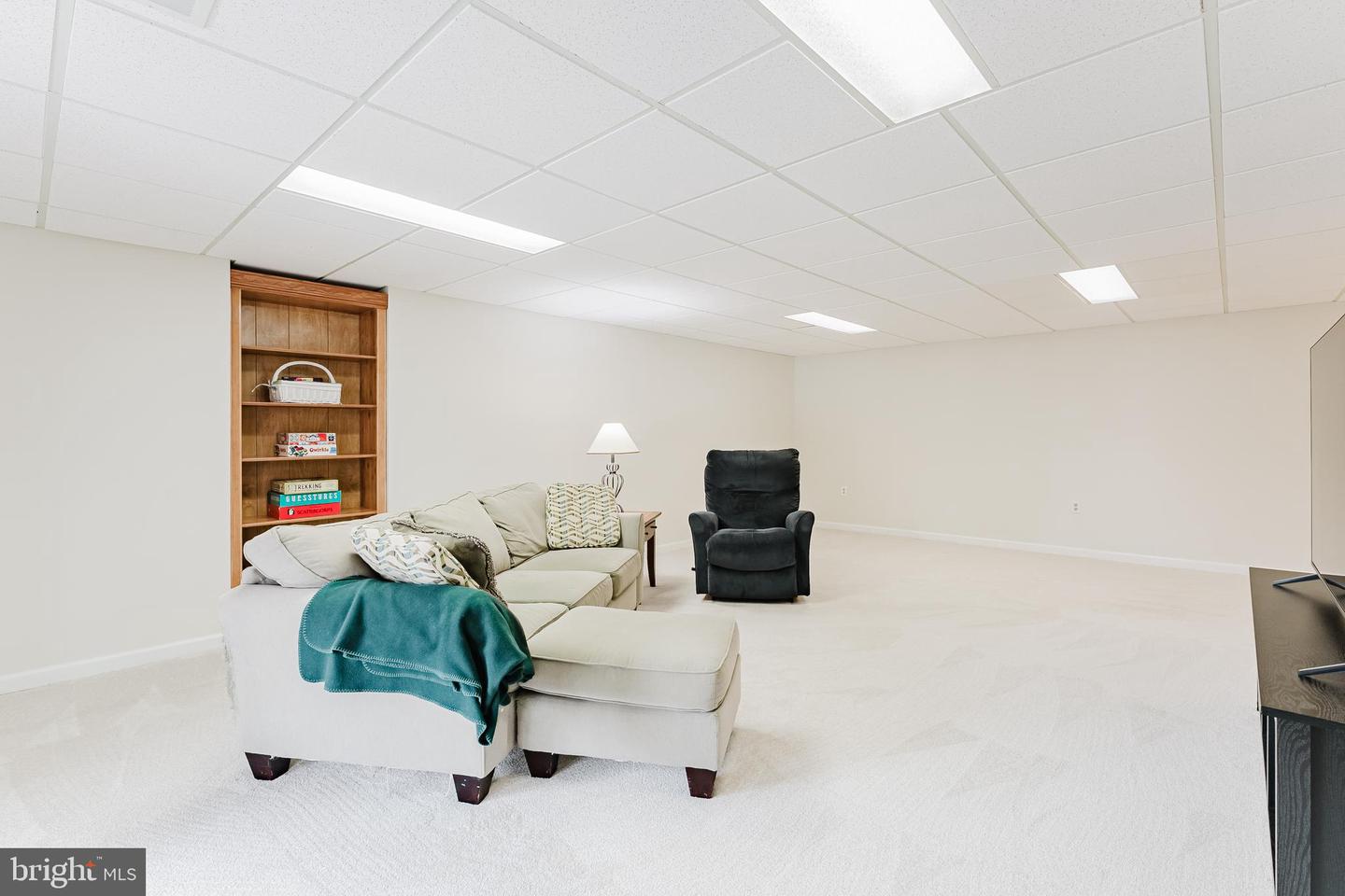 7200 DUCK CT, SPRINGFIELD, Virginia 22152, 4 Bedrooms Bedrooms, ,2 BathroomsBathrooms,Residential,For sale,7200 DUCK CT,VAFX2283348 MLS # VAFX2283348