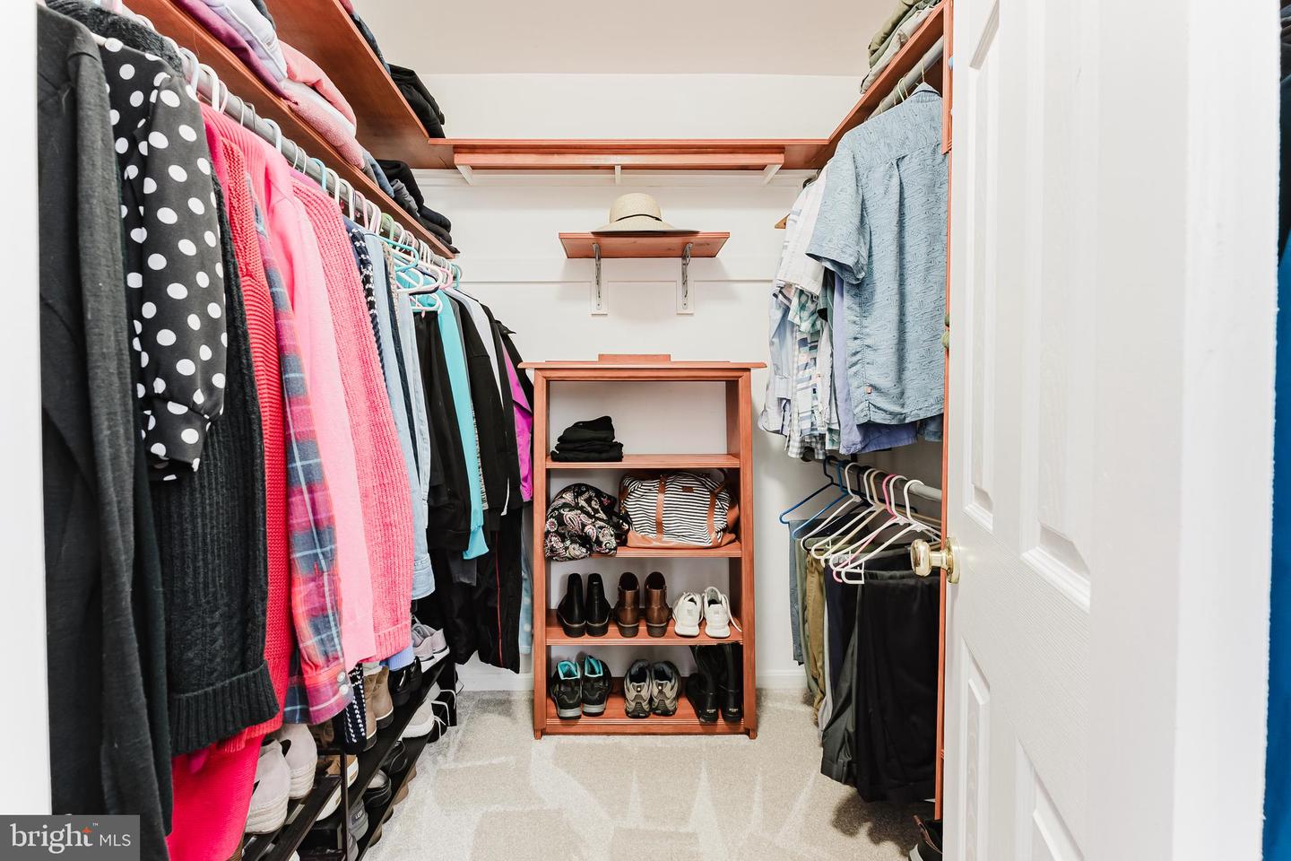 7200 DUCK CT, SPRINGFIELD, Virginia 22152, 4 Bedrooms Bedrooms, ,2 BathroomsBathrooms,Residential,For sale,7200 DUCK CT,VAFX2283348 MLS # VAFX2283348