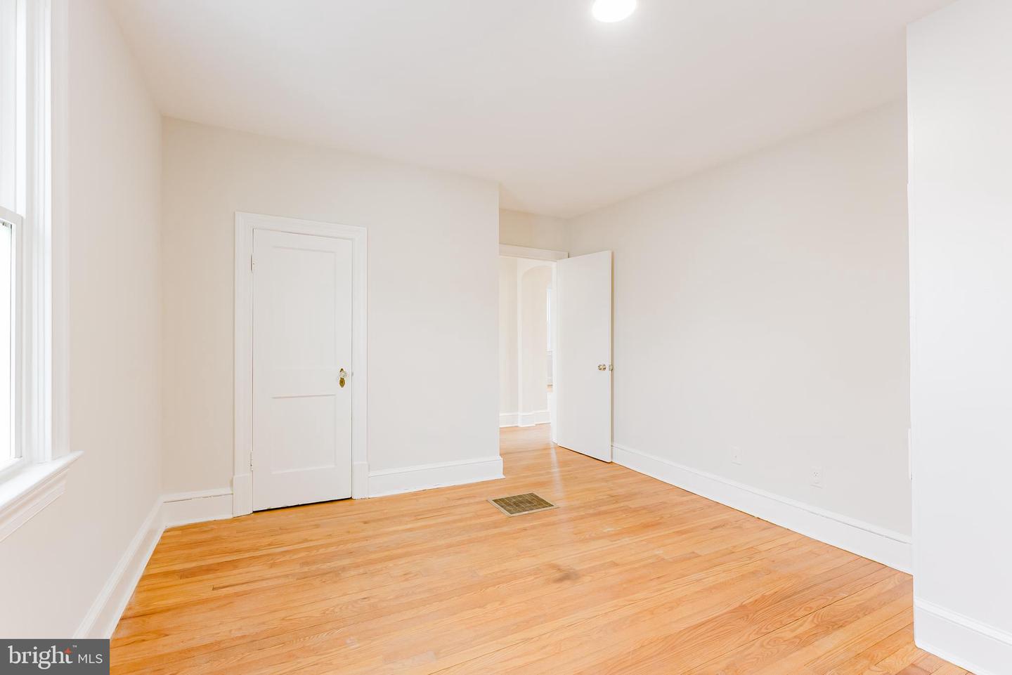 8538 WOODLAWN CT, ALEXANDRIA, Virginia 22309, 3 Bedrooms Bedrooms, ,1 BathroomBathrooms,Residential,For sale,8538 WOODLAWN CT,VAFX2283368 MLS # VAFX2283368