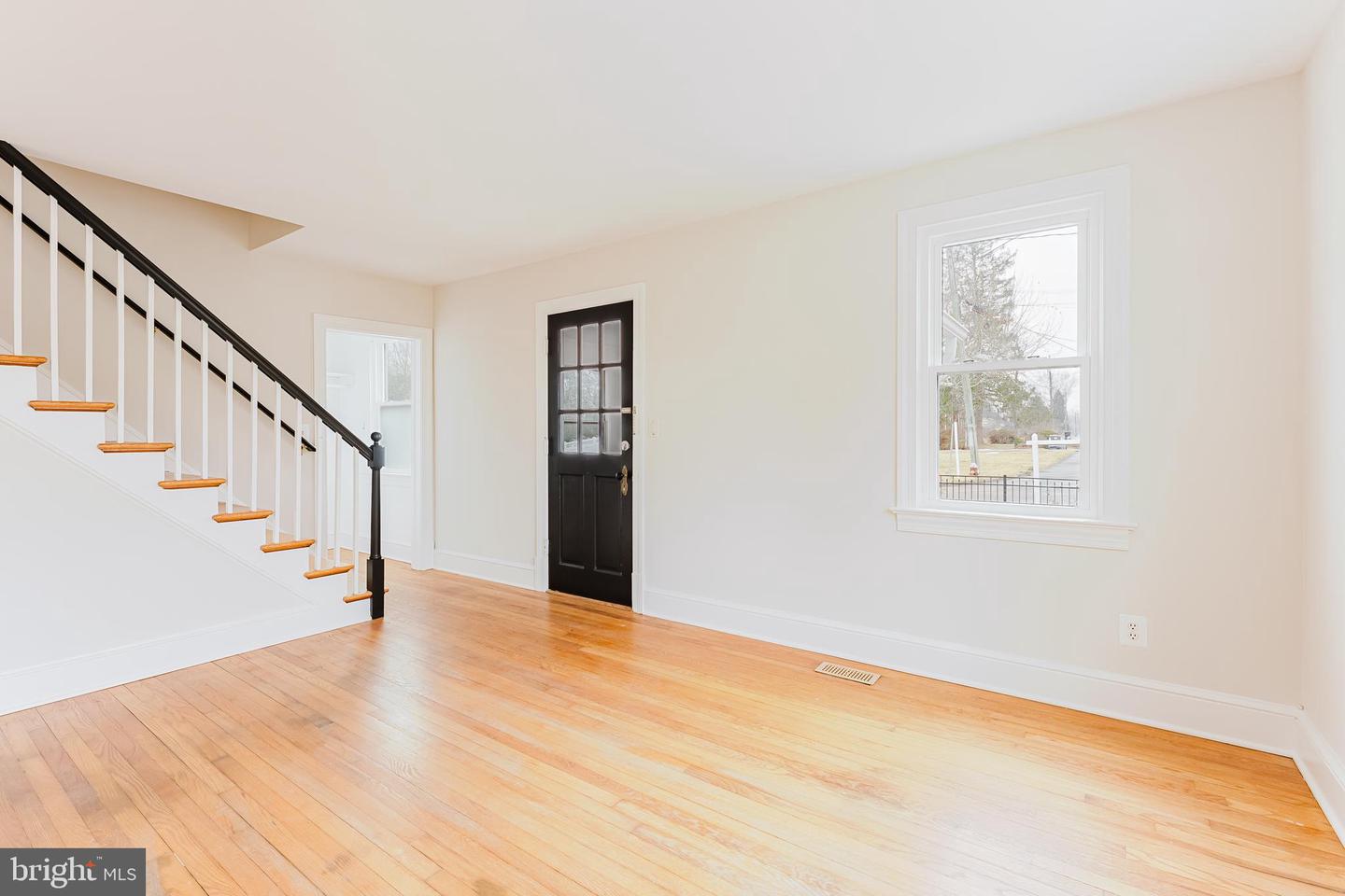 8538 WOODLAWN CT, ALEXANDRIA, Virginia 22309, 3 Bedrooms Bedrooms, ,1 BathroomBathrooms,Residential,For sale,8538 WOODLAWN CT,VAFX2283368 MLS # VAFX2283368