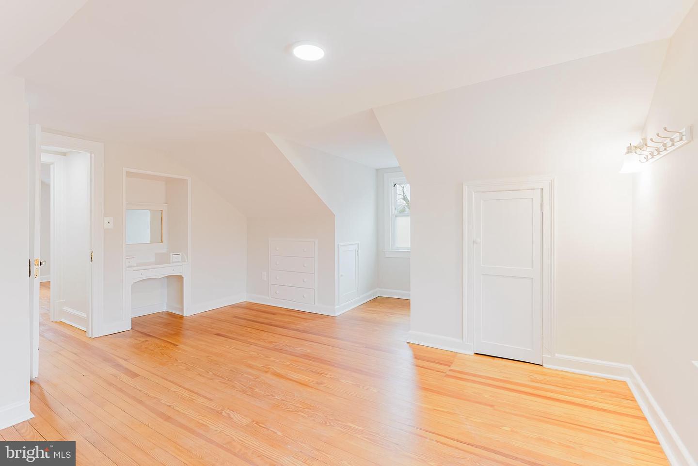 8538 WOODLAWN CT, ALEXANDRIA, Virginia 22309, 3 Bedrooms Bedrooms, ,1 BathroomBathrooms,Residential,For sale,8538 WOODLAWN CT,VAFX2283368 MLS # VAFX2283368