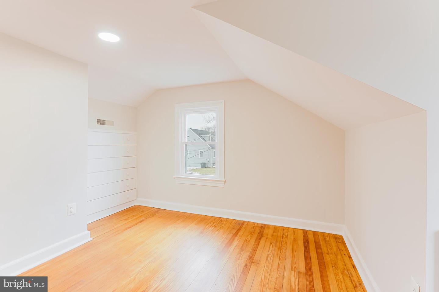 8538 WOODLAWN CT, ALEXANDRIA, Virginia 22309, 3 Bedrooms Bedrooms, ,1 BathroomBathrooms,Residential,For sale,8538 WOODLAWN CT,VAFX2283368 MLS # VAFX2283368