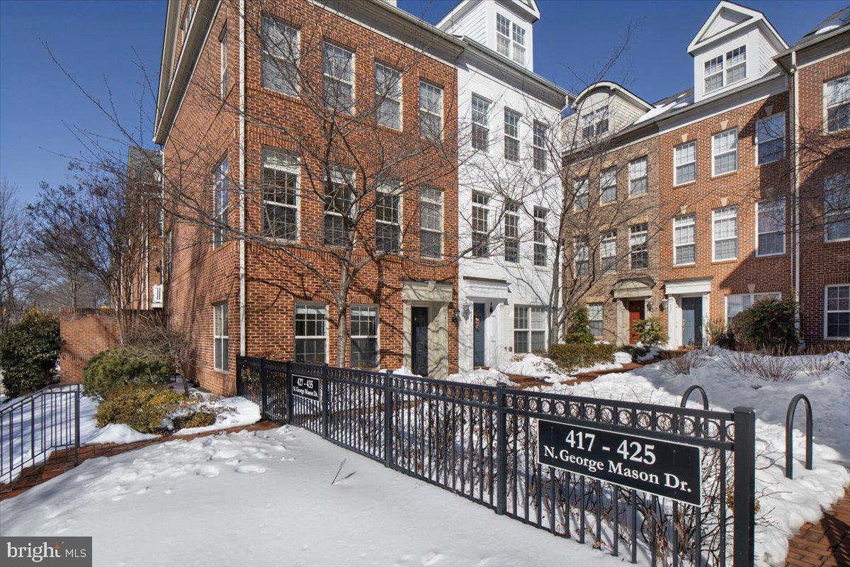 435 N GEORGE MASON DR, ARLINGTON, Virginia 22203, 4 Bedrooms Bedrooms, ,4 BathroomsBathrooms,Residential,For sale,435 N GEORGE MASON DR,VAAR2067368 MLS # VAAR2067368 435 N GEORGE MASON DR, ARLINGTON, Virginia 22203, 4 Bedrooms Bedrooms, ,4 BathroomsBathrooms,Residential,For sale,435 N GEORGE MASON DR,VAAR2067368 MLS # VAAR2067368