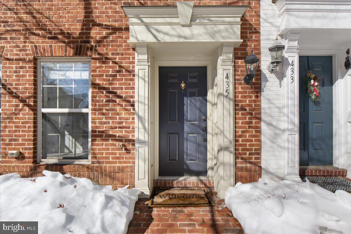 435 N GEORGE MASON DR, ARLINGTON, Virginia 22203, 4 Bedrooms Bedrooms, ,4 BathroomsBathrooms,Residential,For sale,435 N GEORGE MASON DR,VAAR2067368 MLS # VAAR2067368 435 N GEORGE MASON DR, ARLINGTON, Virginia 22203, 4 Bedrooms Bedrooms, ,4 BathroomsBathrooms,Residential,For sale,435 N GEORGE MASON DR,VAAR2067368 MLS # VAAR2067368
