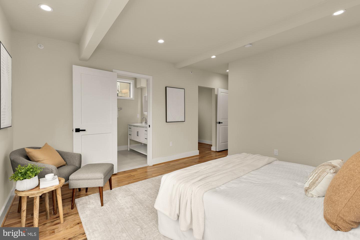 3646 13TH ST NW #3, WASHINGTON, District Of Columbia 20010, 4 Bedrooms Bedrooms, ,2 BathroomsBathrooms,Residential,For sale,3646 13TH ST NW #3,DCDC2240338 MLS # DCDC2240338