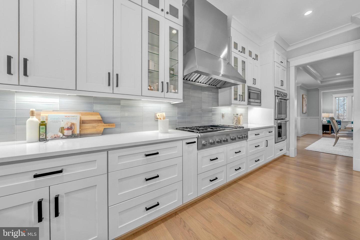 7022 HECTOR RD, MCLEAN, Virginia 22101, 7 Bedrooms Bedrooms, ,7 BathroomsBathrooms,Residential,For sale,7022 HECTOR RD,VAFX2284792 MLS # VAFX2284792