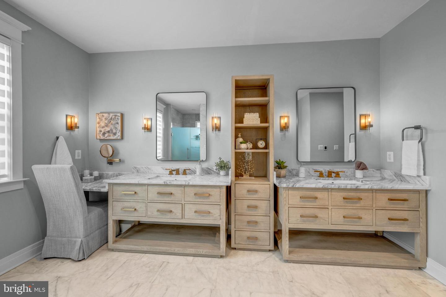 7022 HECTOR RD, MCLEAN, Virginia 22101, 7 Bedrooms Bedrooms, ,7 BathroomsBathrooms,Residential,For sale,7022 HECTOR RD,VAFX2284792 MLS # VAFX2284792