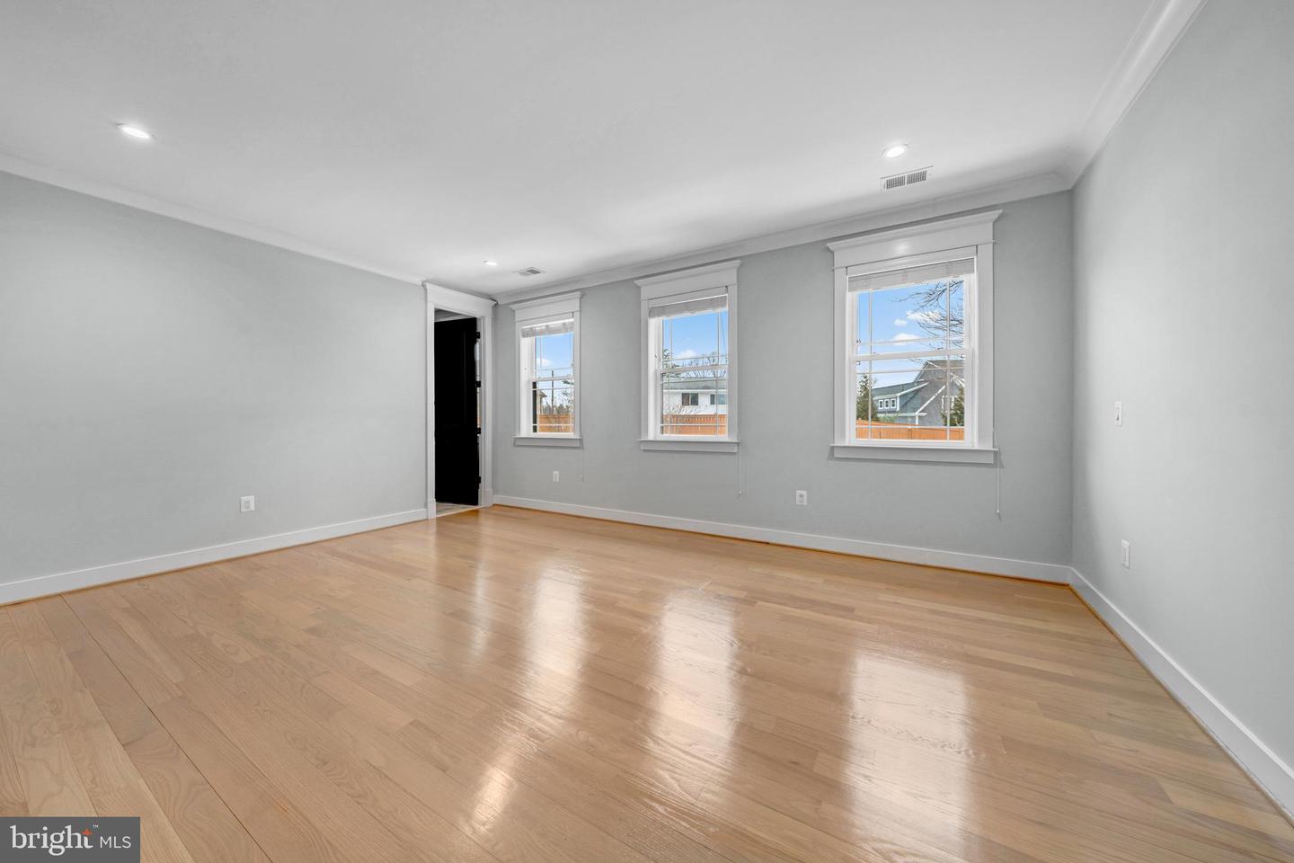 7022 HECTOR RD, MCLEAN, Virginia 22101, 7 Bedrooms Bedrooms, ,7 BathroomsBathrooms,Residential,For sale,7022 HECTOR RD,VAFX2284792 MLS # VAFX2284792