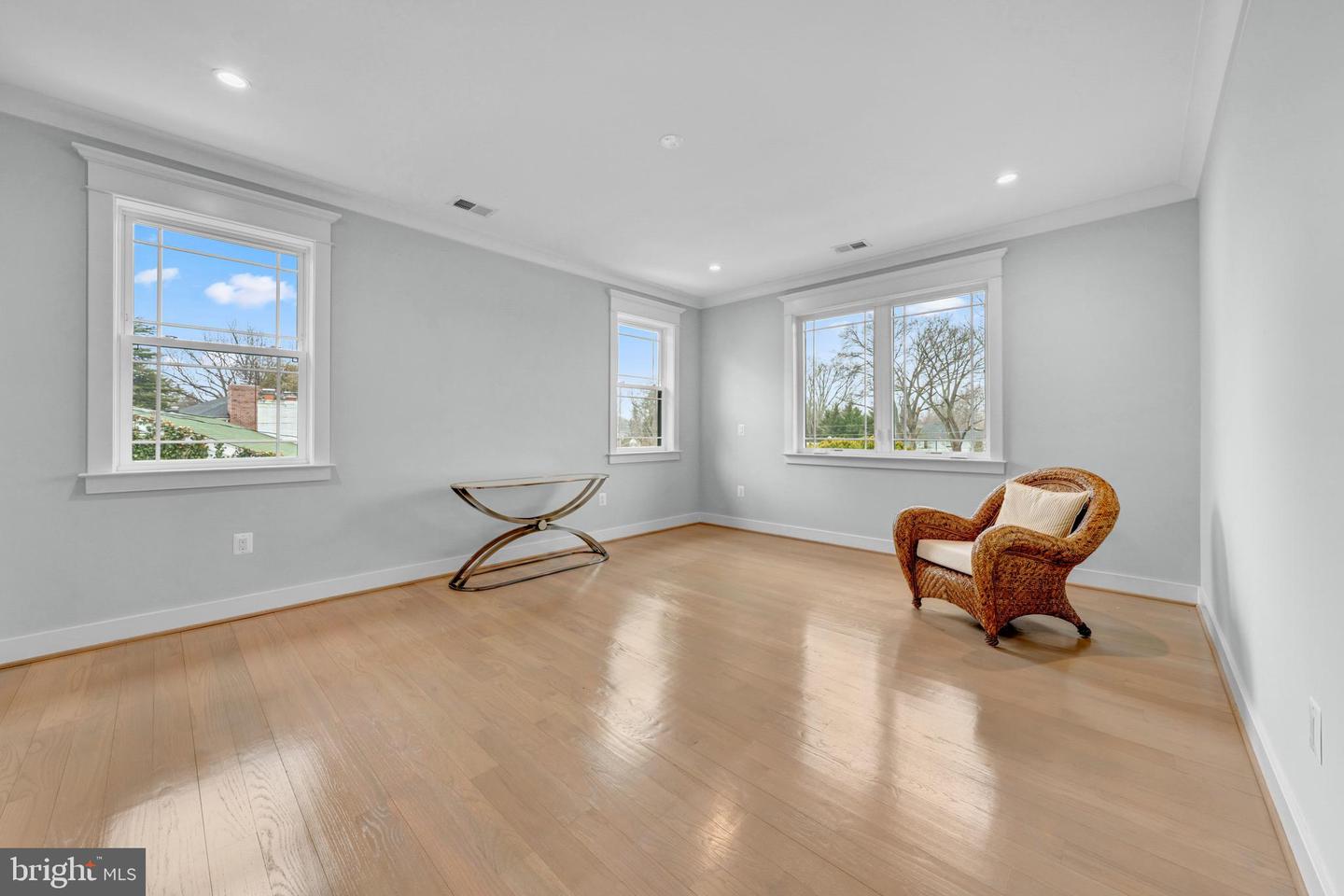 7022 HECTOR RD, MCLEAN, Virginia 22101, 7 Bedrooms Bedrooms, ,7 BathroomsBathrooms,Residential,For sale,7022 HECTOR RD,VAFX2284792 MLS # VAFX2284792