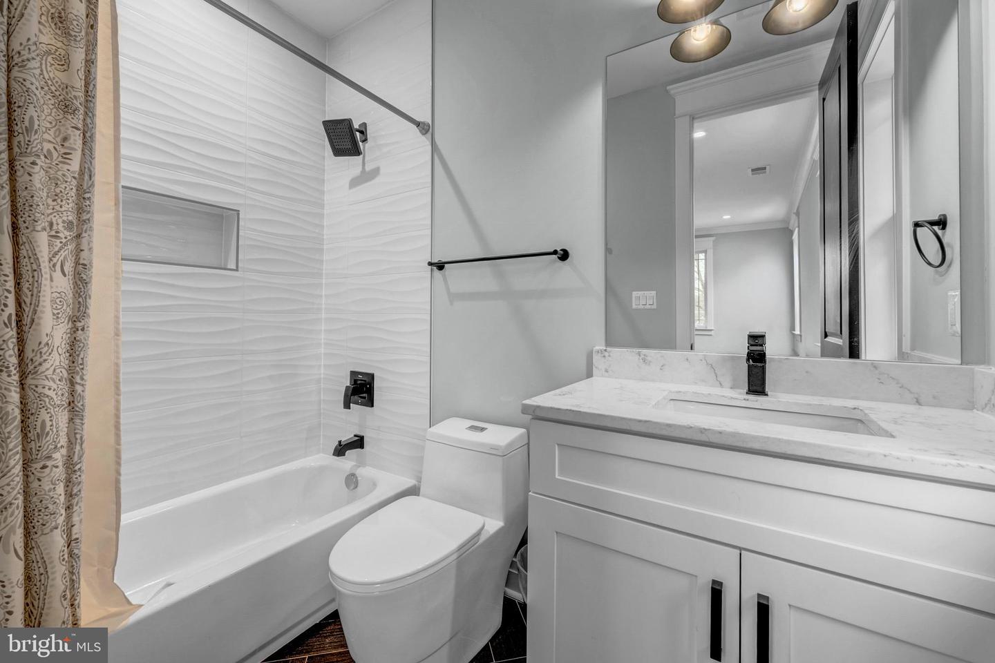 7022 HECTOR RD, MCLEAN, Virginia 22101, 7 Bedrooms Bedrooms, ,7 BathroomsBathrooms,Residential,For sale,7022 HECTOR RD,VAFX2284792 MLS # VAFX2284792